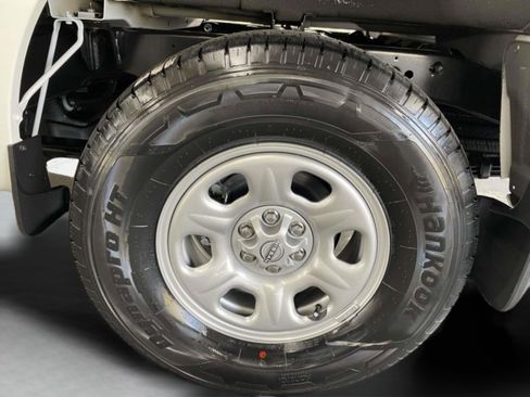 New 2026 Nissan Frontier S AWD/4WD image 18