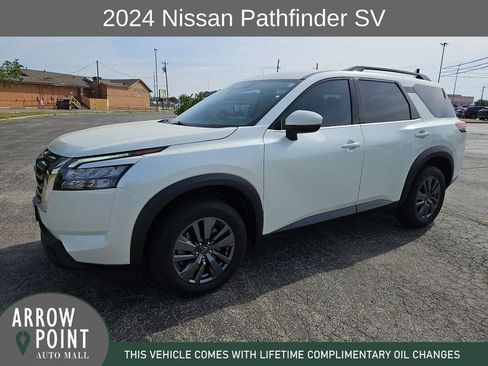 Used 2024 Nissan Pathfinder SV FWD image 5