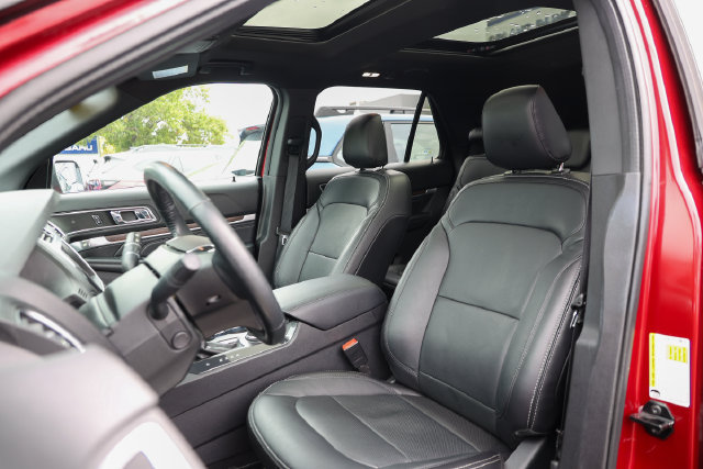 Used 2019 Ford Explorer Limited AWD/4WD image 32