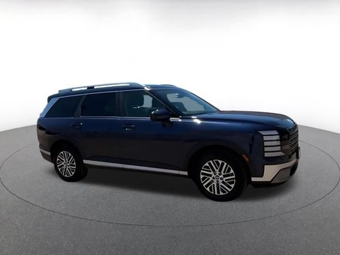 Used 2026 Hyundai Palisade SEL FWD image 2