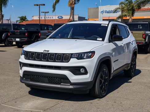 New 2026 Jeep Compass Latitude AWD/4WD image 8
