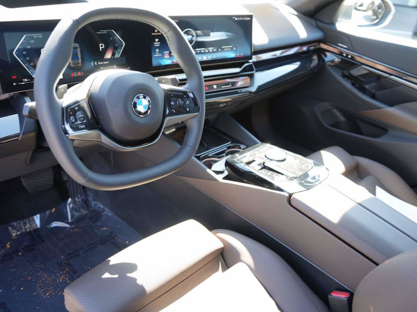 Used 2026 BMW 540i xDrive AWD/4WD image 13
