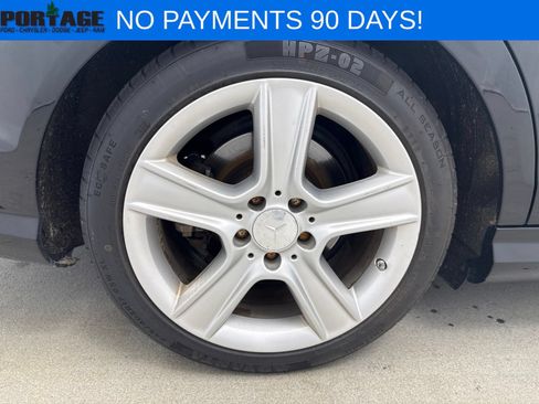 Used 2011 Mercedes-Benz C 300 4MATIC Sedan image 38