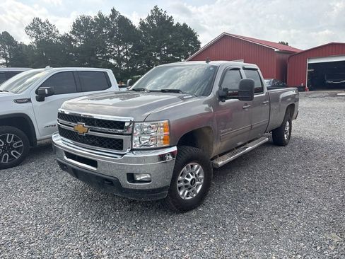 Used 2012 Chevrolet Silverado 3500 LTZ w/ LTZ Plus Package AWD/4WD image 2