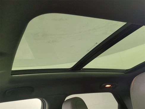 Certified 2023 Chevrolet TrailBlazer RS w/ Sun and Liftgate Package image 18