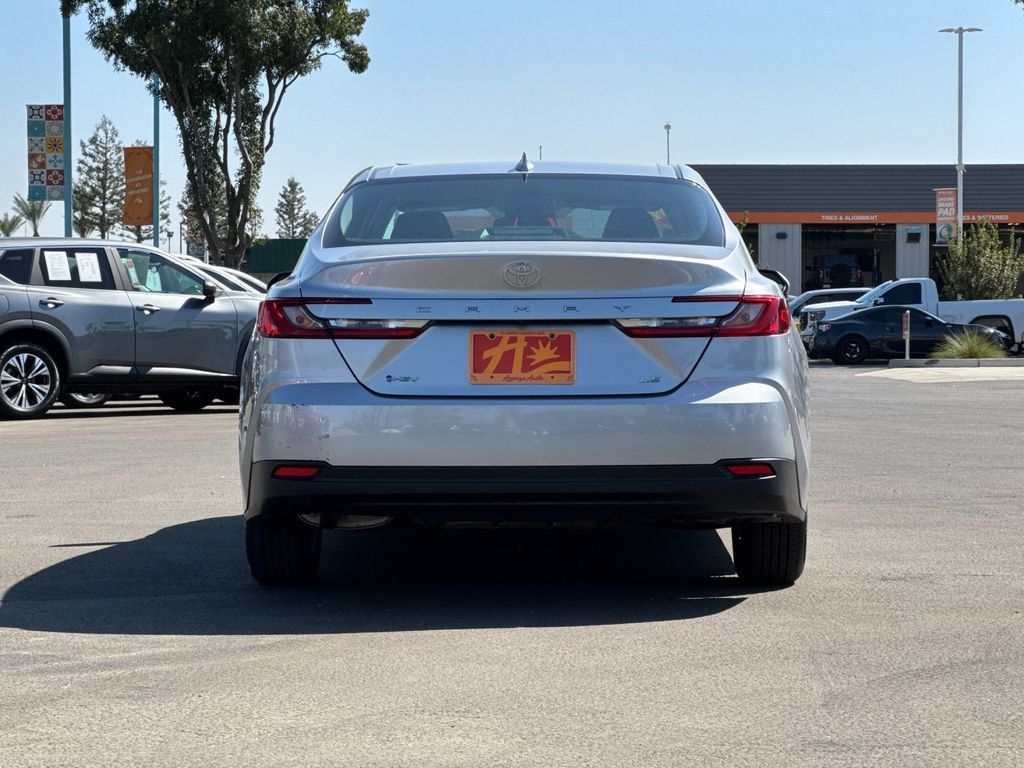 Used 2025 Toyota Camry LE FWD image 4