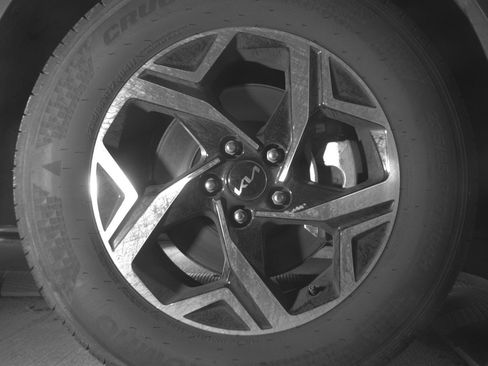 Used 2025 Kia Sportage LX image 13