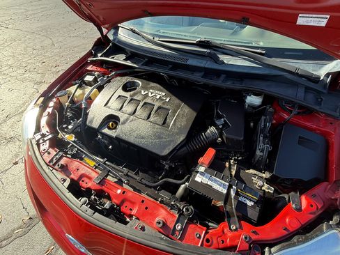 Used 2010 Toyota Corolla LE image 17