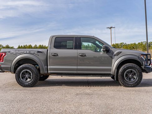 Certified 2018 Ford F150 Raptor w/ Equipment Group 802A Luxury image 7