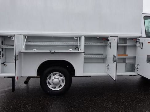 New 2026 Ford E-350 and Econoline 350 Super Duty w/ Power Equipment Group image 17