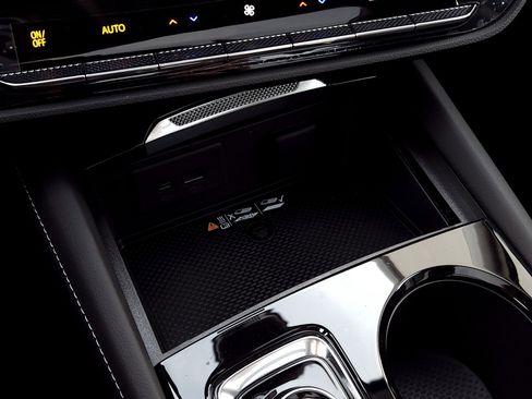 New 2025 Buick Envision Sport Touring image 16