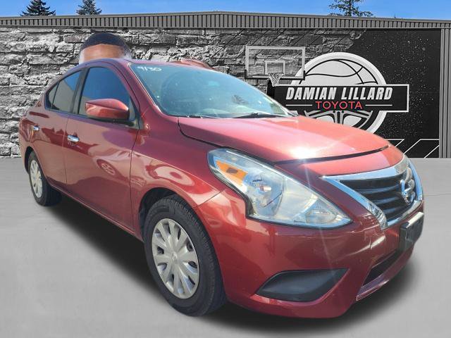 Used 2018 Nissan Versa SV FWD image 1