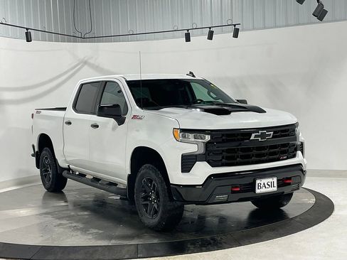 Used 2024 Chevrolet Silverado 1500 LT Trail Boss image 41