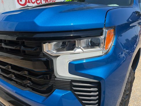 Used 2024 Chevrolet Silverado 1500 LT Trail Boss w/ LT Trail Boss Premium Package AWD/4WD image 9