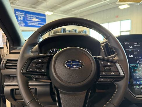 Used 2025 Subaru Crosstrek 2.5i Sport AWD/4WD image 18