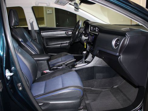 Used 2017 Toyota Corolla SE FWD image 23