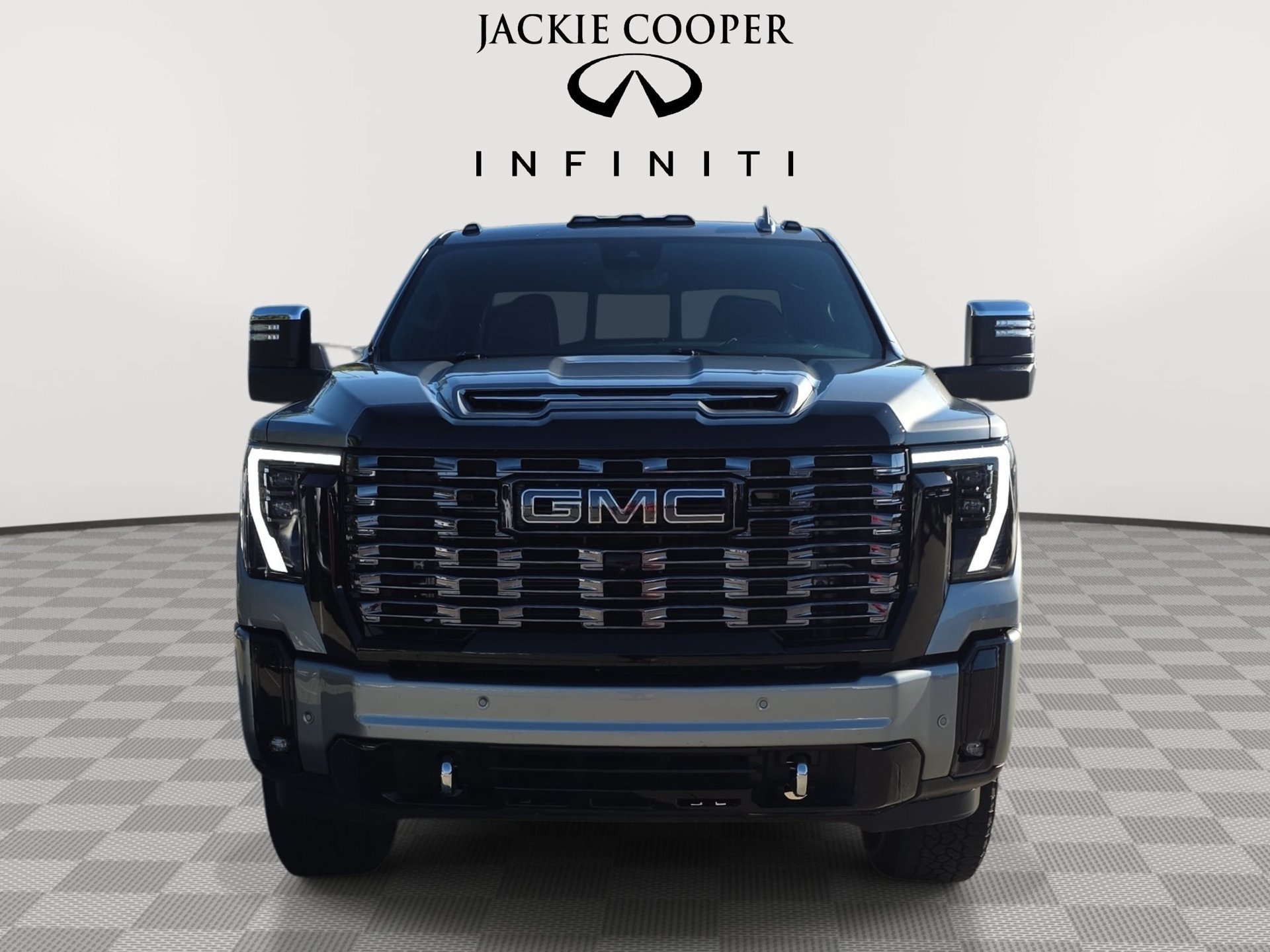 Used 2025 GMC Sierra 2500 Denali Ultimate AWD/4WD image 2
