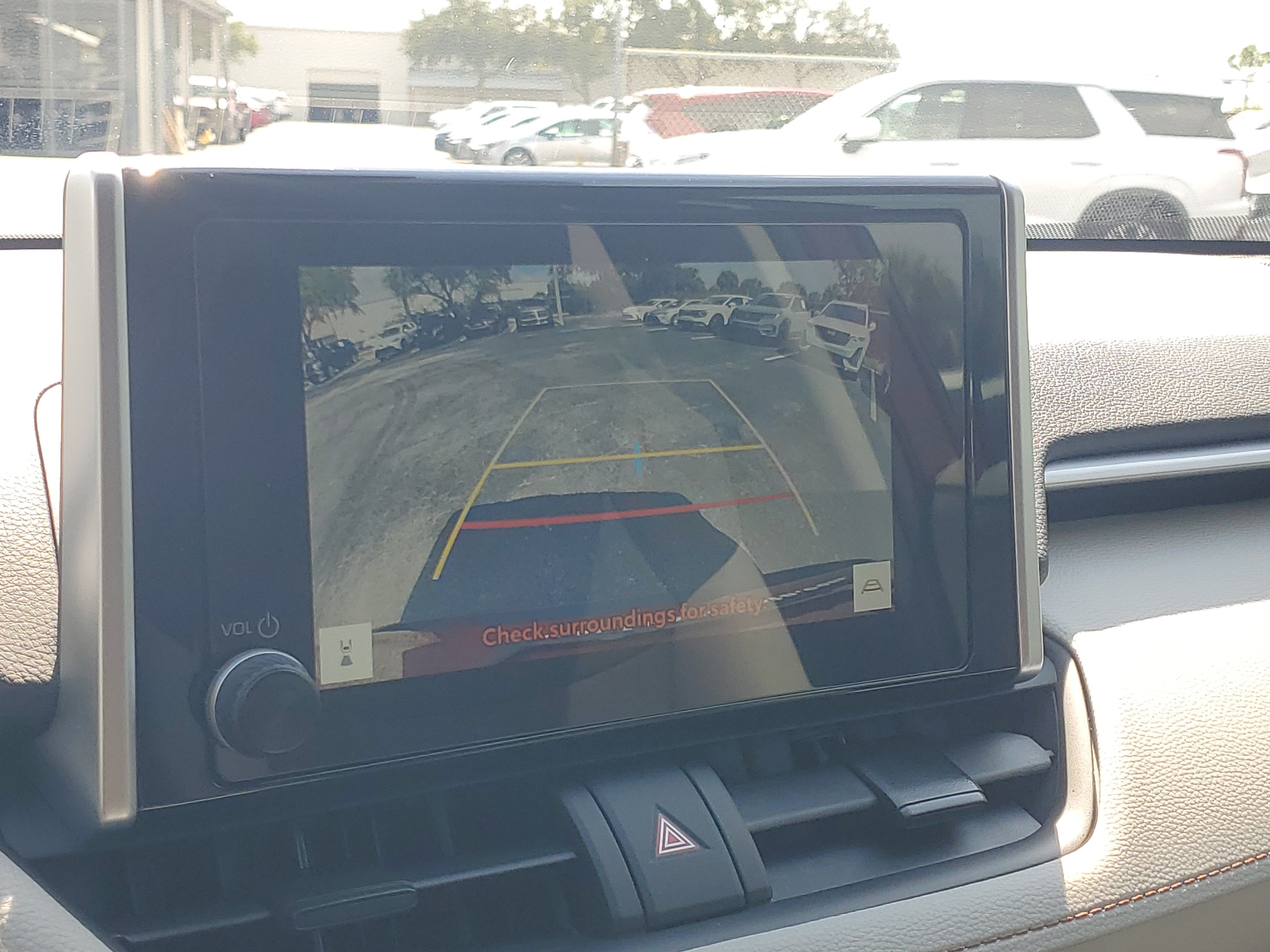 Used 2025 Toyota RAV4 XLE w/ Convenience Package FWD image 27