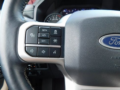 Used 2024 Ford Expedition Limited image 39