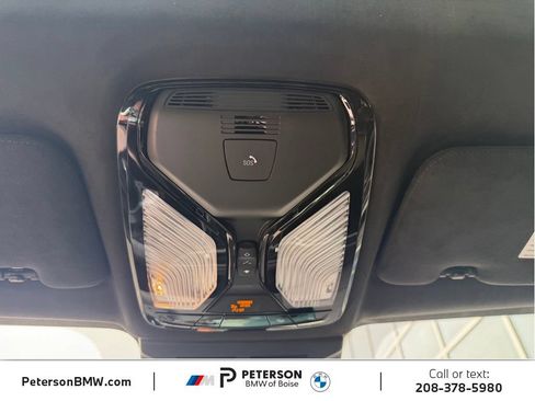 Used 2025 BMW X7 xDrive40i w/ M Sport Package AWD/4WD image 42