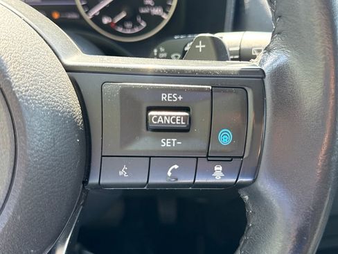 Used 2024 Nissan Rogue SV w/ SV Premium Package FWD image 28