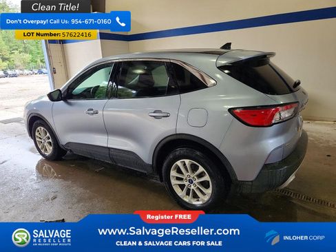 Used 2022 Ford Escape SE w/ Cold Weather Package FWD image 3