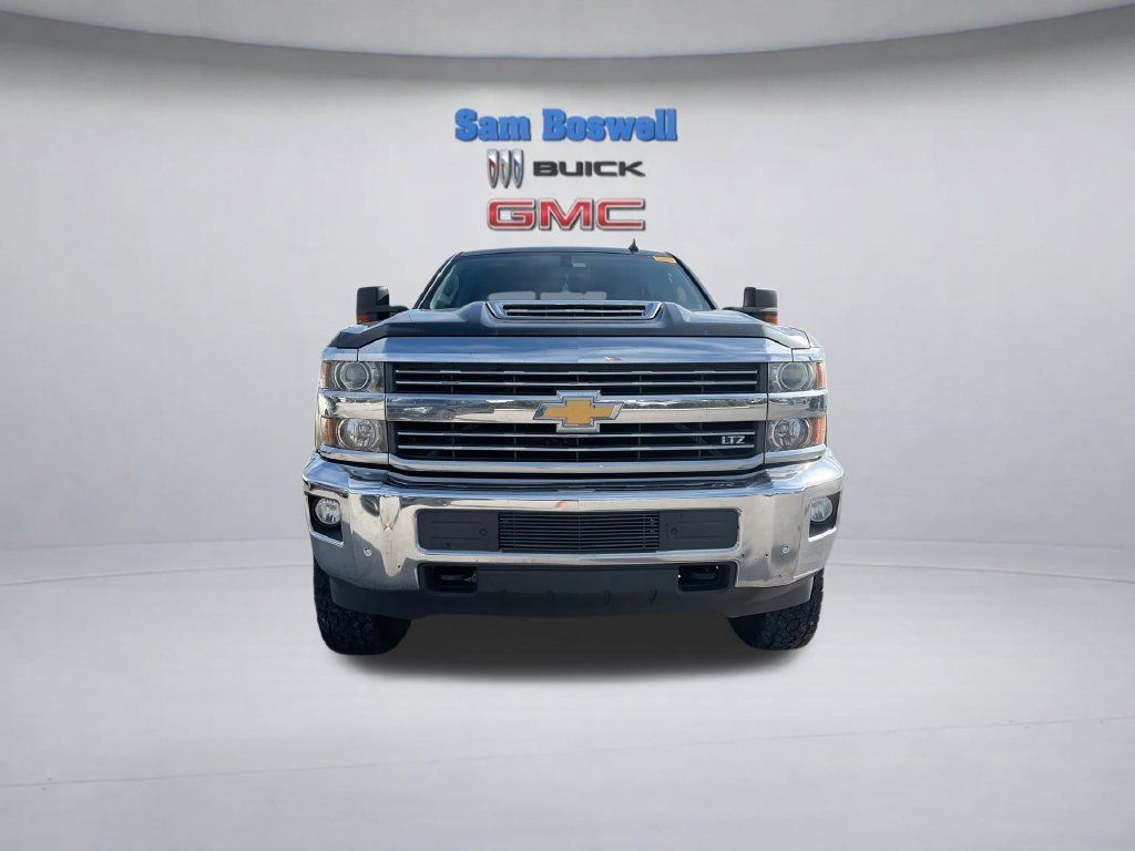 Used 2018 Chevrolet Silverado 2500 LTZ w/ Duramax Plus Package AWD/4WD image 5