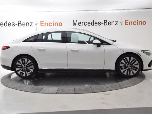 Used 2023 Mercedes-Benz EQE 500 4MATIC Sedan image 7