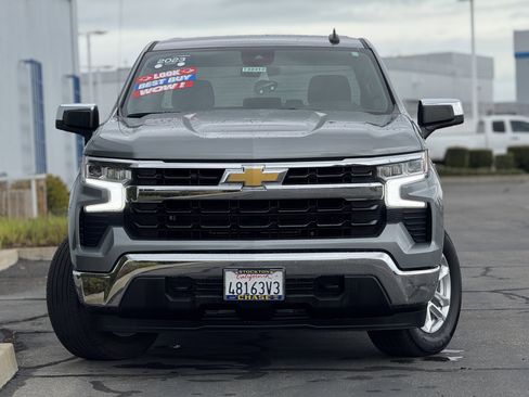 Used 2023 Chevrolet Silverado 1500 LT image 2