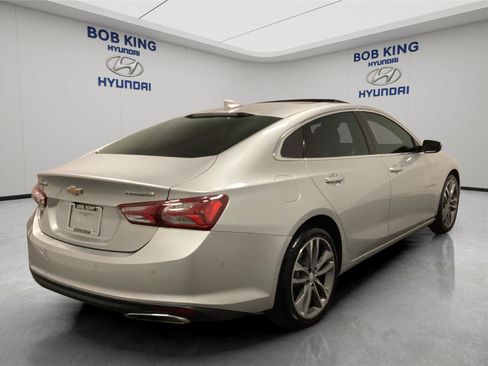 Used 2021 Chevrolet Malibu Premier FWD image 5