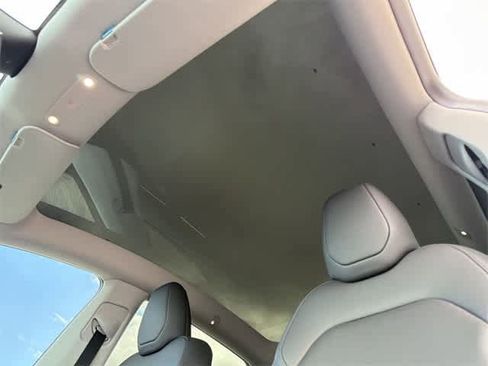 Used 2026 Tesla Model Y AWD image 16