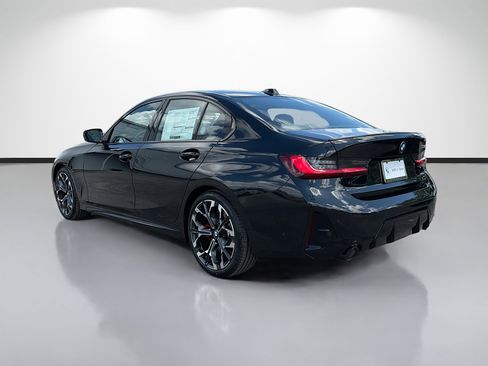New 2026 BMW 330i Sedan w/ M Sport Package RWD image 5