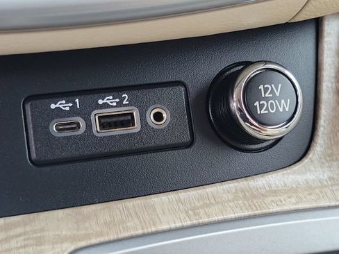 Used 2022 Nissan Murano SL w/ SL Moonroof Package AWD/4WD image 18