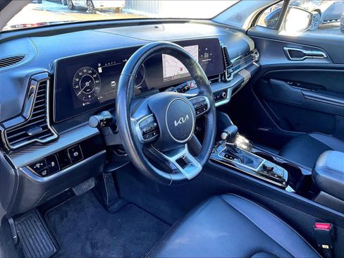 Used 2023 Kia Sportage SX image 8