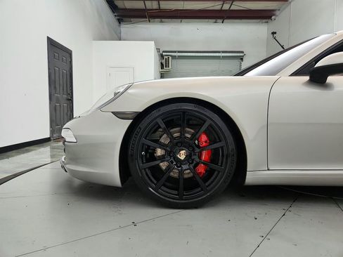 Used 2013 Porsche 911 GT3 RS image 29