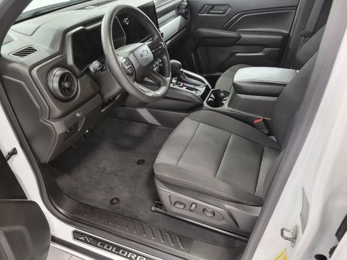 Used 2023 Chevrolet Colorado Trail Boss w/ LPO, Dark Essentials Package AWD/4WD image 6