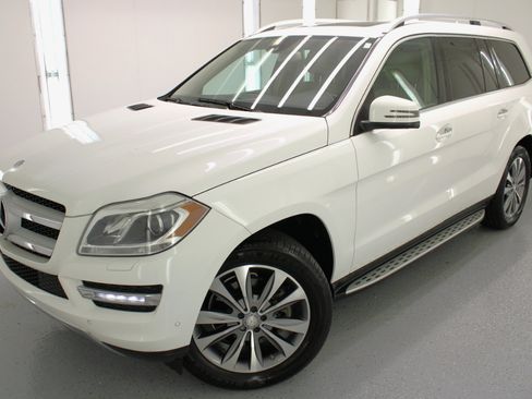 Used 2016 Mercedes-Benz GL 450 4MATIC w/ Premium I Package image 28