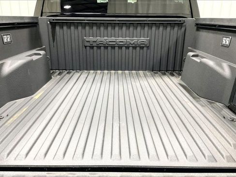 Certified 2024 Toyota Tacoma TRD Off-Road image 36