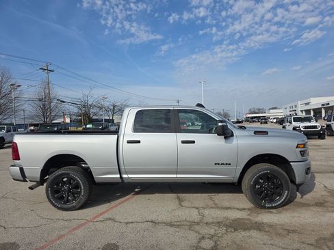 New 2026 RAM 2500 Big Horn AWD/4WD image 6