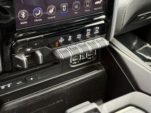 Used 2019 RAM 1500 Limited AWD/4WD image 28