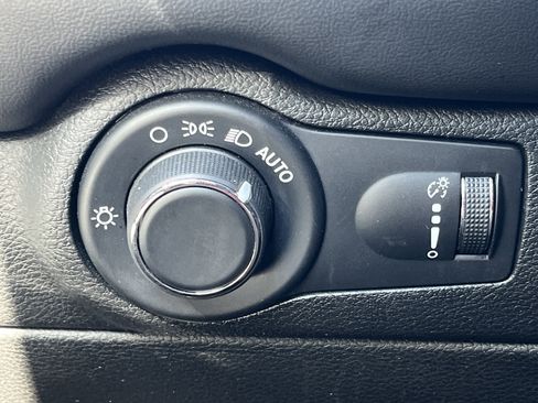 Used 2023 Dodge Durango GT image 14