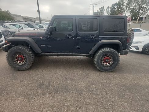Used 2018 Jeep Wrangler Unlimited Rubicon AWD/4WD image 9