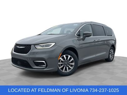 Used 2021 Chrysler Pacifica Touring-L