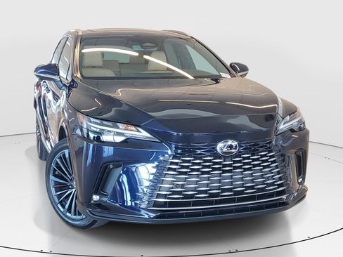 Used 2025 Lexus RX 350 Premium w/ Convenience Package FWD image 2