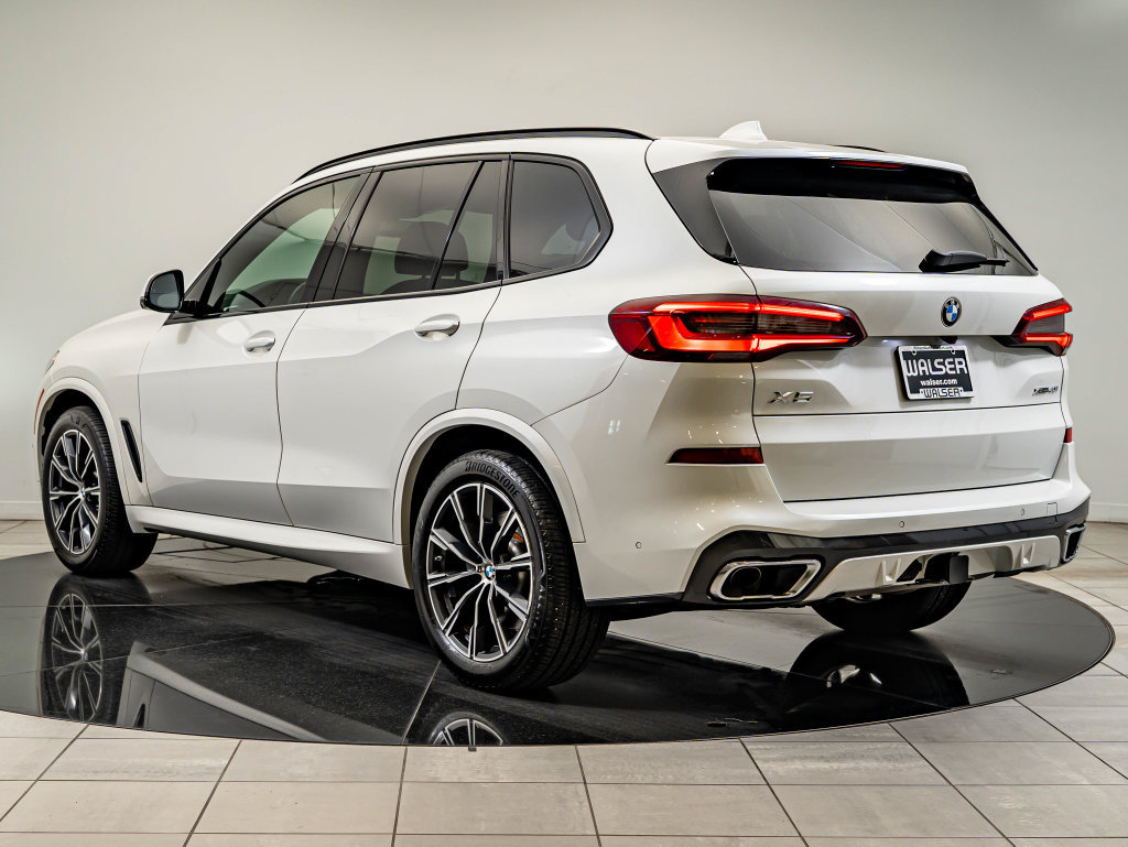 Used 2021 BMW X5 xDrive40i w/ M Sport Package AWD/4WD image 6