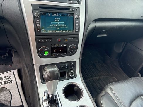 Used 2012 GMC Acadia SLT image 31