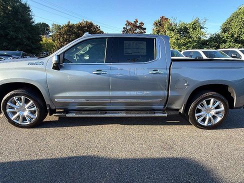 New 2026 Chevrolet Silverado 1500 High Country w/ High Country Premium Package AWD/4WD image 11