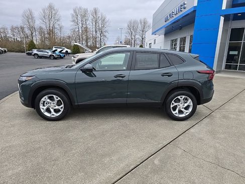 New 2026 Chevrolet Trax LS w/ LS Convenience Package image 2