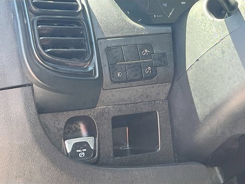 Used 2023 RAM ProMaster 3500 w/ Safety Group FWD image 10