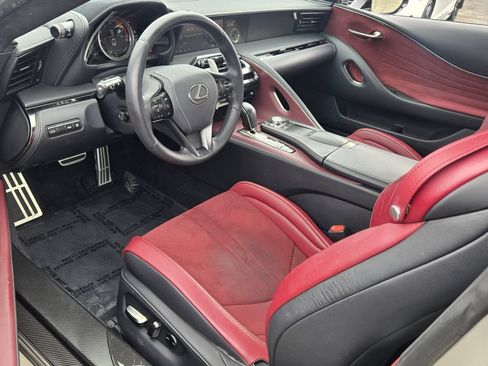 Used 2018 Lexus LC 500 Coupe w/ Performance Package RWD image 10